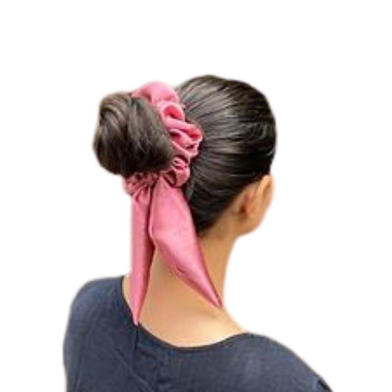 Scrunchies med hale i satin