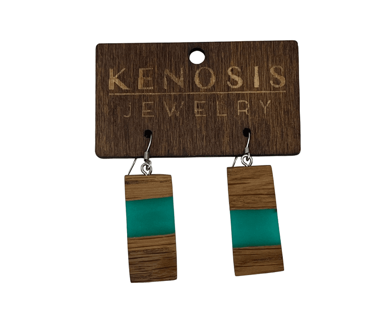 Emerald Wood – Håndlagde øredobber i tre og grønn resin