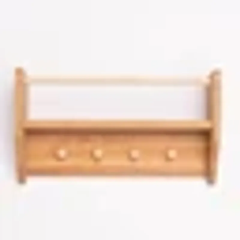 Vegghylle til barnerom, med knotter – Nursery Wall Shelf